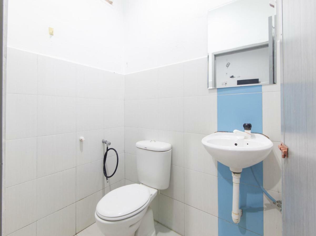 Alpha Motel Пантай Ченанг Екстериор снимка